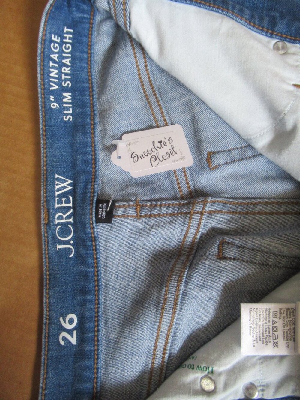 J.Crew 9 Inch Vintage Slim Straight Light Wash Jeans | Size 26 - Picture 9 of 13